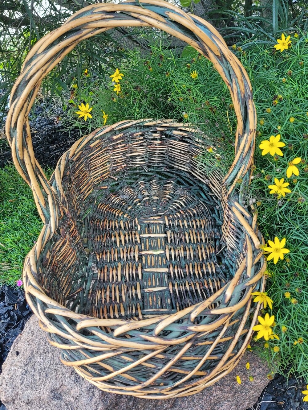 Woven Willow Basket with Handle - Green & Natural